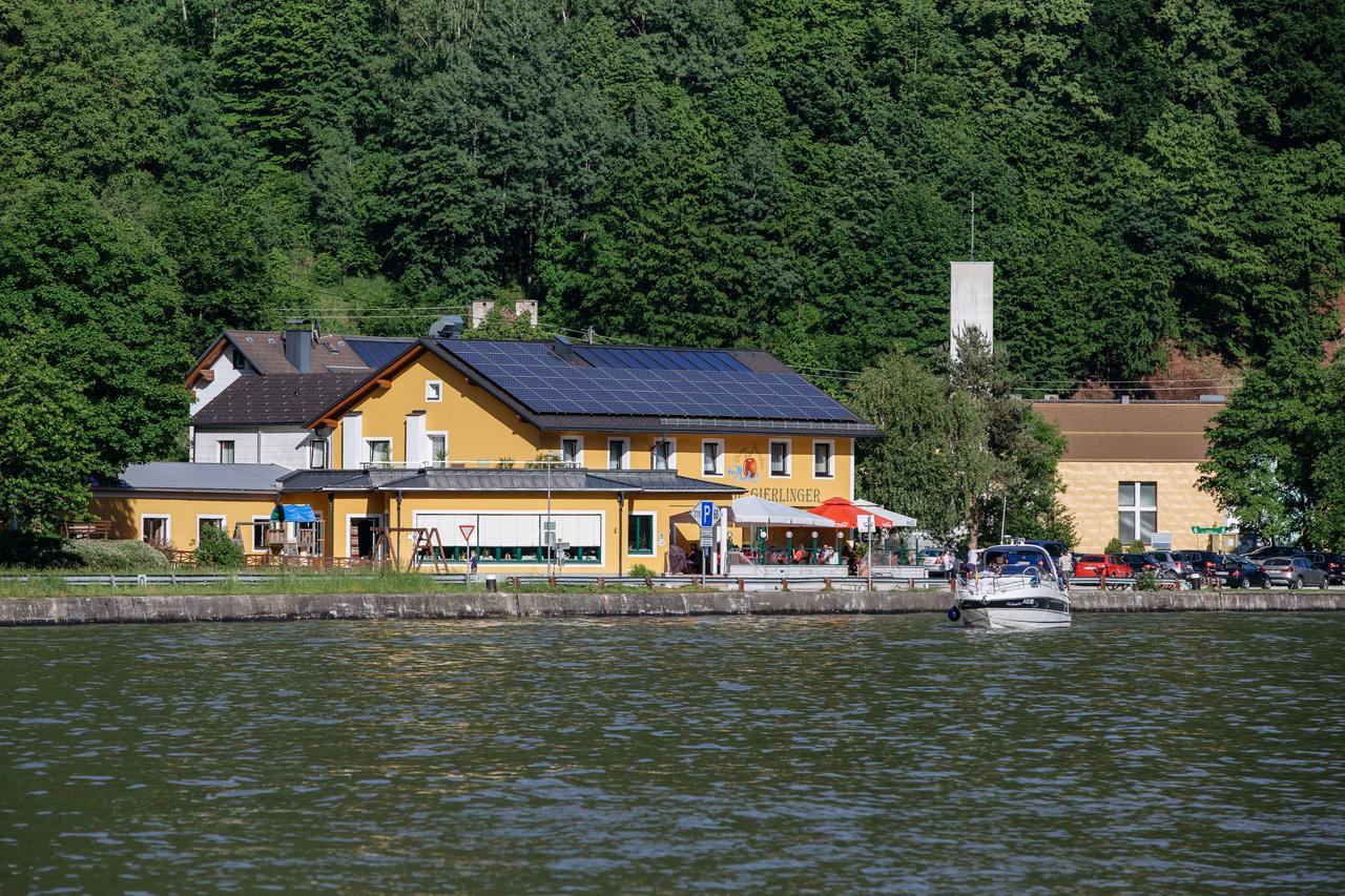 Gasthof Gierlinger Obermuhl Exteriör bild