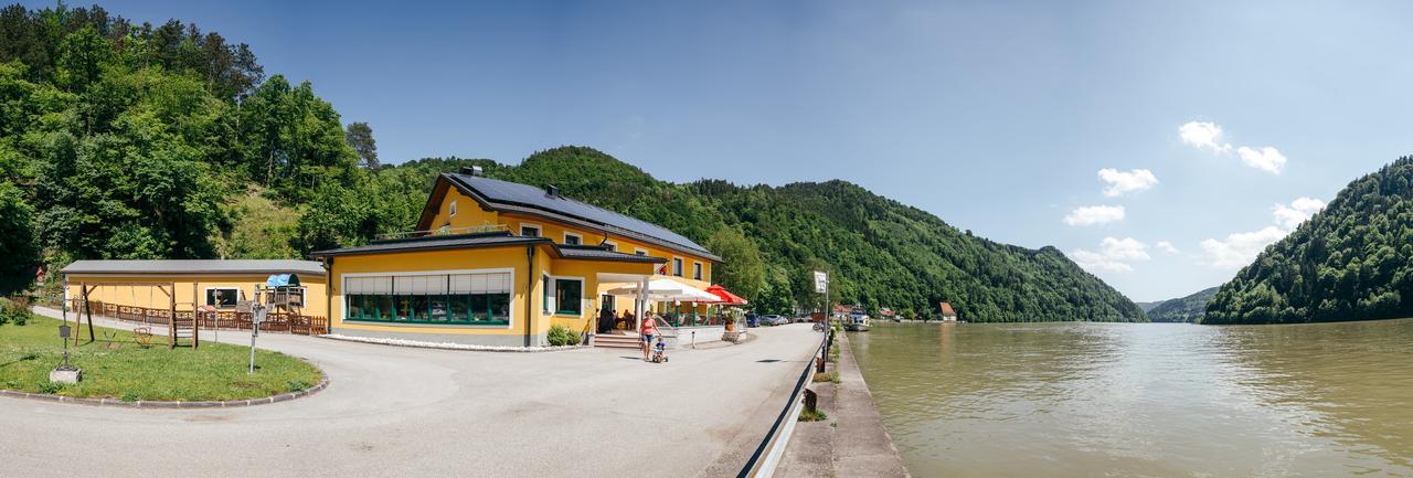 Gasthof Gierlinger Obermuhl Exteriör bild