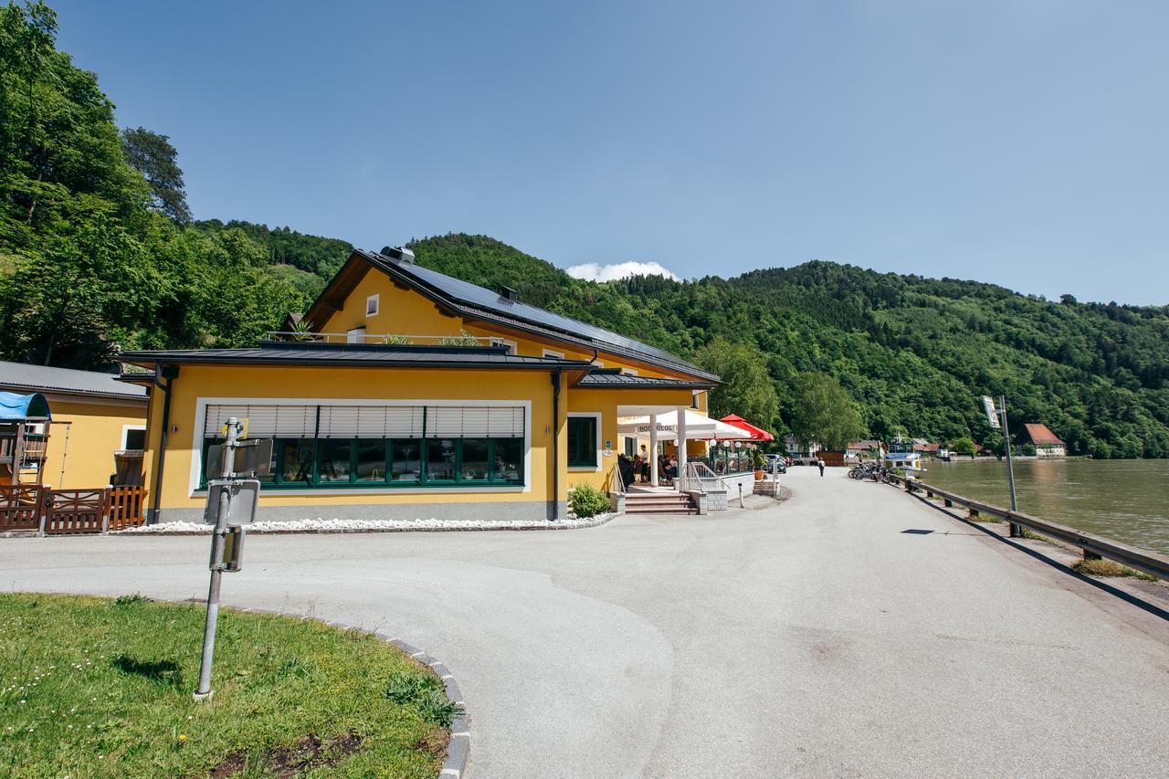 Gasthof Gierlinger Obermuhl Exteriör bild